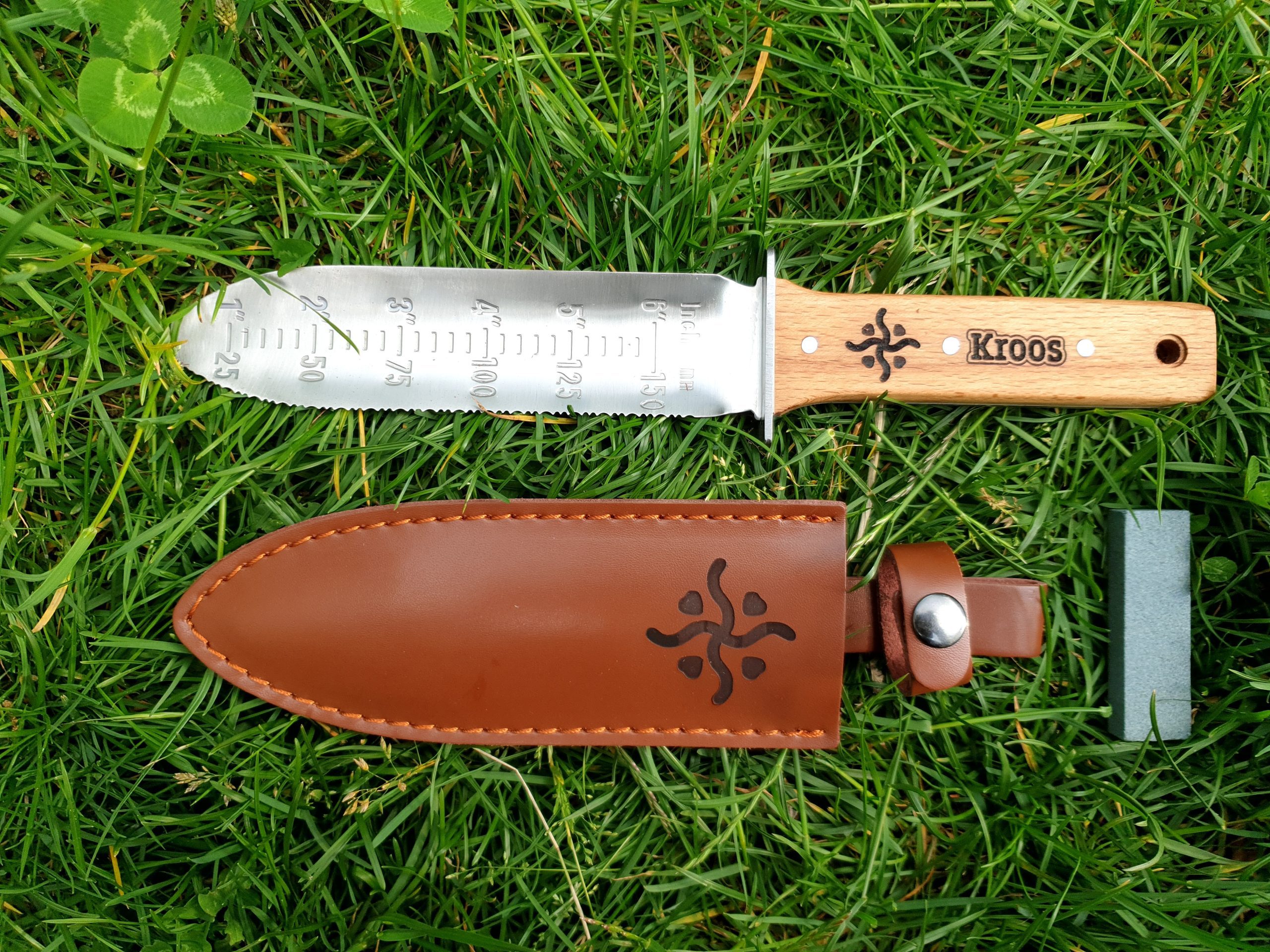 Kroos garden knife