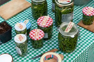 WildplukfermenterenworkshopRoosvanKroos-49